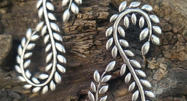 Silver Facts in Context of Jewelry- Fine Silver and Sterling Silver Difference