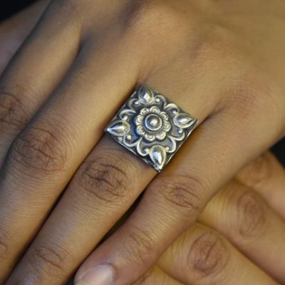 92.5 Silver openable Ring!