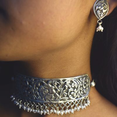 92.5 Silver-Oxidised Necklace set with earrings!