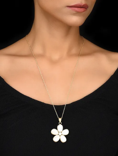 Beautiful Light Weight Flower Pendant in Mother Of Pearl With Long Chain